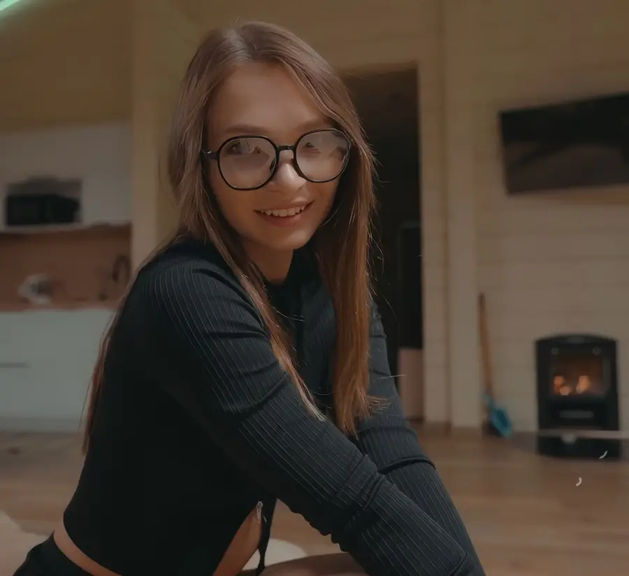 Maya Lis - This Night My Step Sister Finally Decided To Fuck Me FullHD 1080p