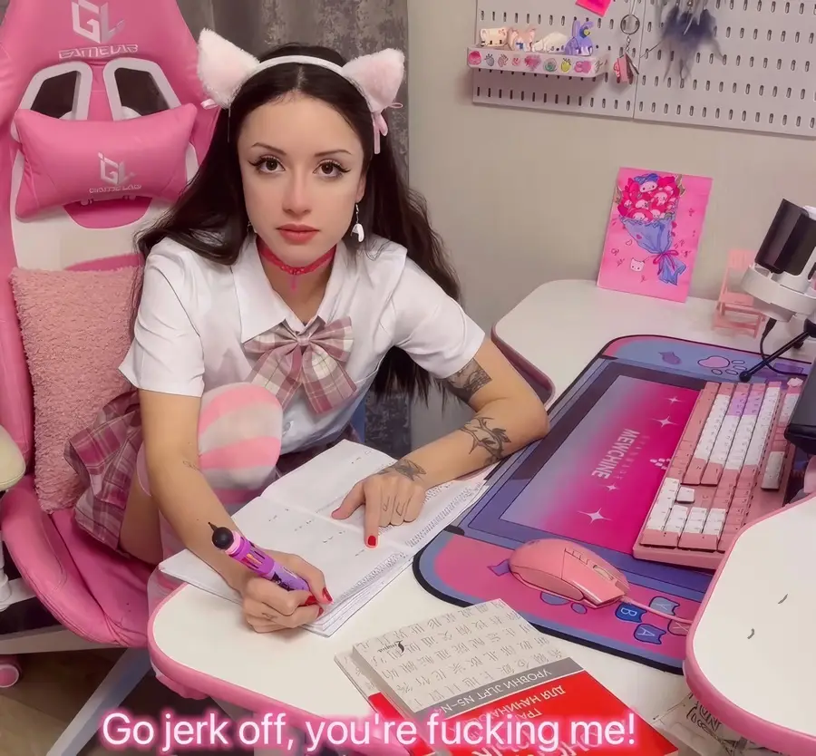 Taya Sia - My StepSister Teaches The Wrong Things FullHD 1080p