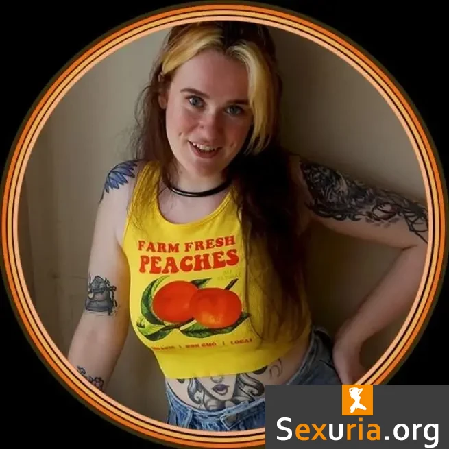 [ManyVids.com] TheEleanorGee Collection - MegaPack