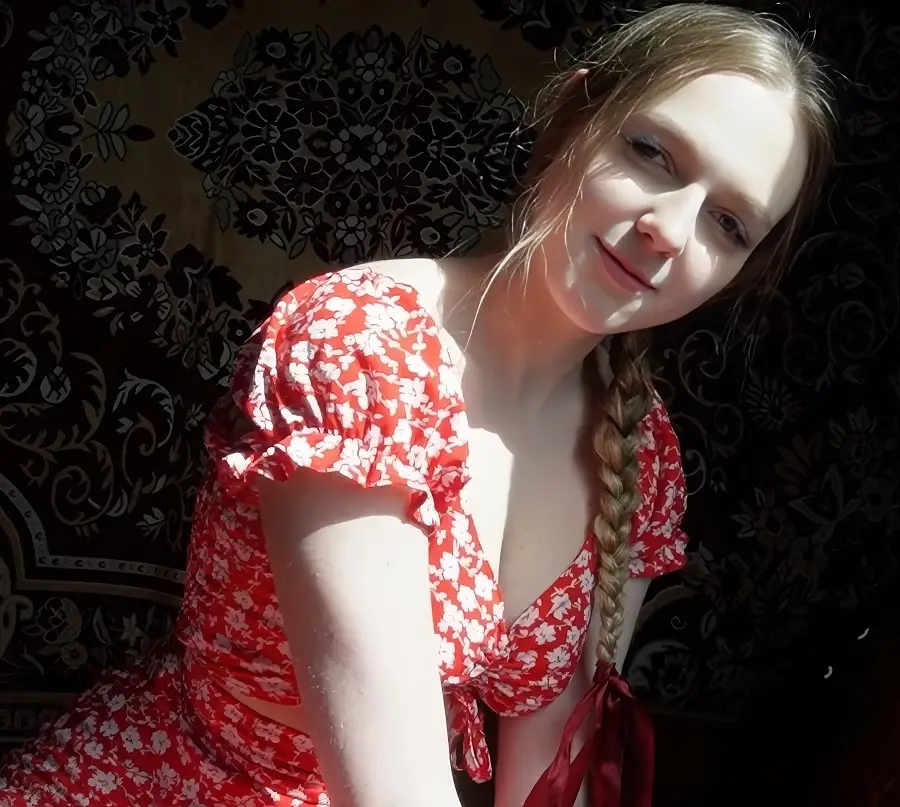 Arisha Mills - Came From The City And Fucked A Collective Farmer FullHD 1080p