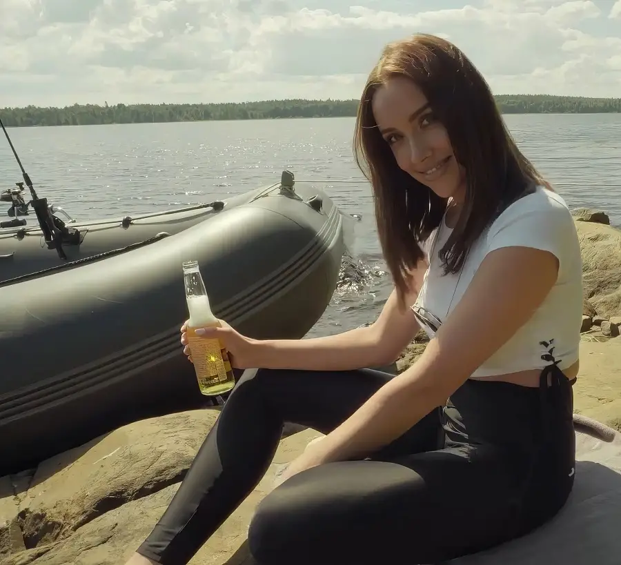 Luxury Girl - The Biggest Catch with Luxury Girl FullHD 1080p