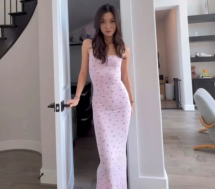 Lucy Mochi - Secret Closet Fuck + Creampie FullHD 1080p