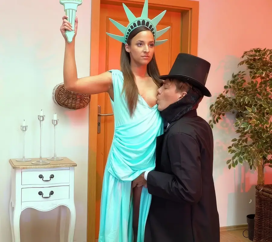 Amirah Adara - Banged on the fourth of July FullHD 1080p