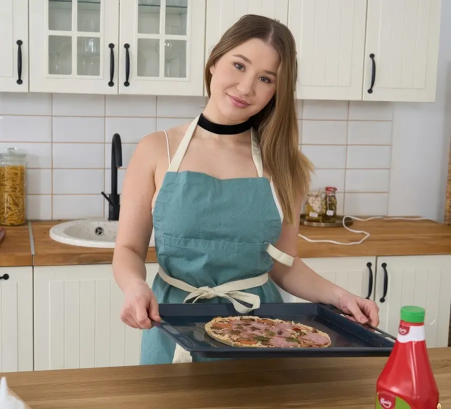 Amalia Davis - Breaking Pasta And Family Rules HD 720p