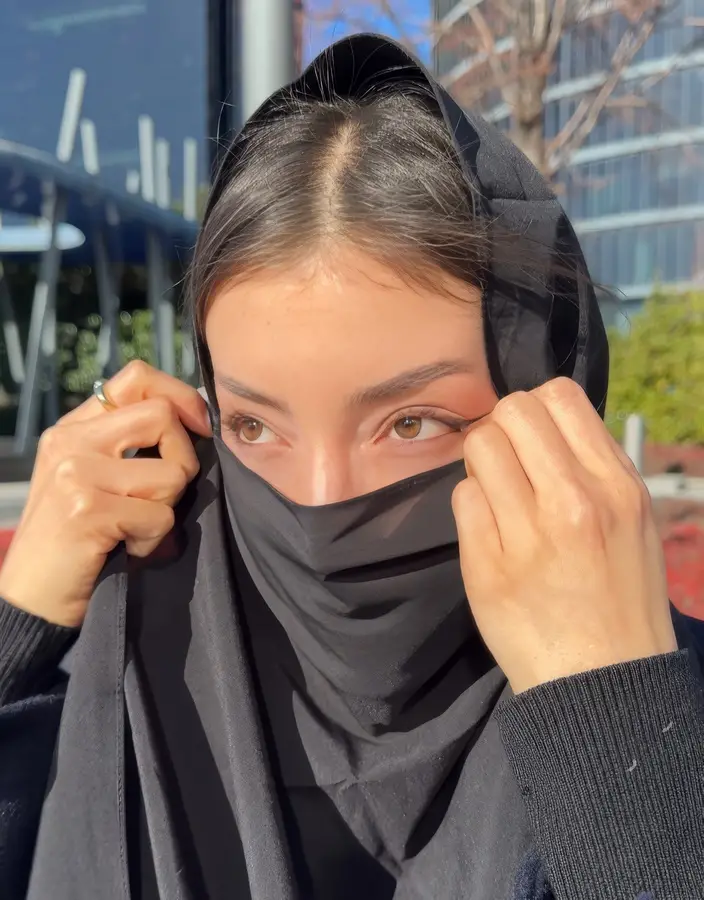 Ruth Lee - Hijabi Babe's Dirty Secret- A Public Bathroom Adventure UltraHD/4K 3840p