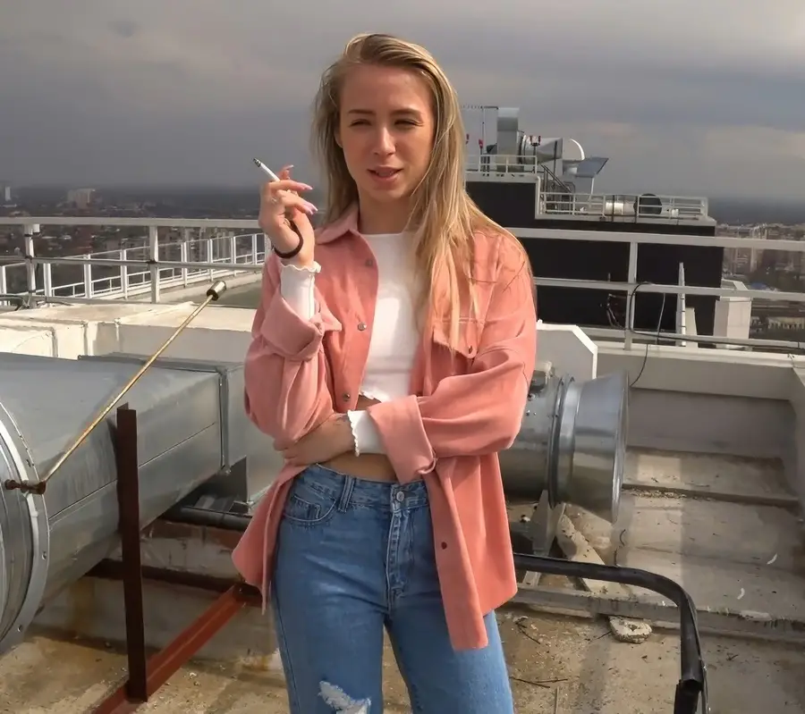 Leksa Biffer - Lustful Bitch Almost Swallowed a Guys Dick Right On The Street FullHD 1080p