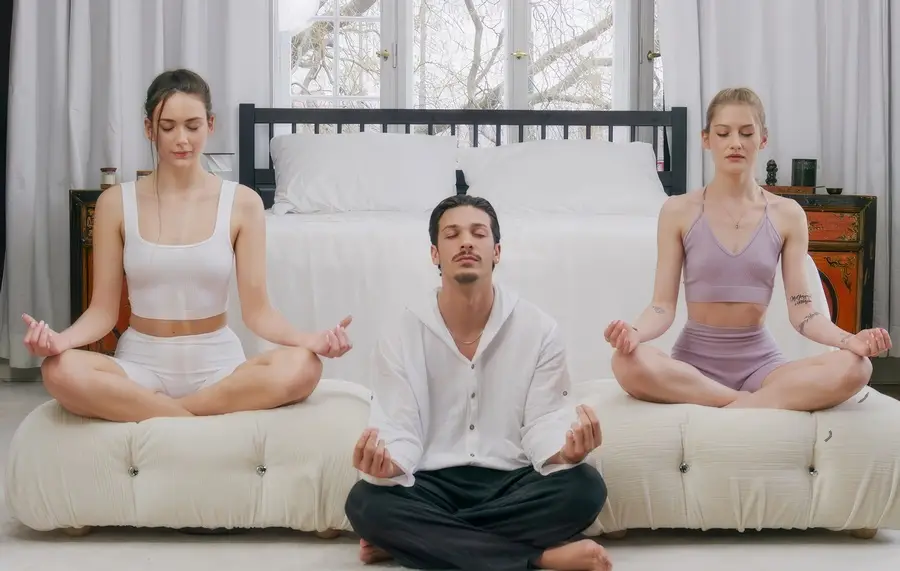 Tiffany Tatum, Vixi Rafi - Stretching Boundaries FullHD 1080p