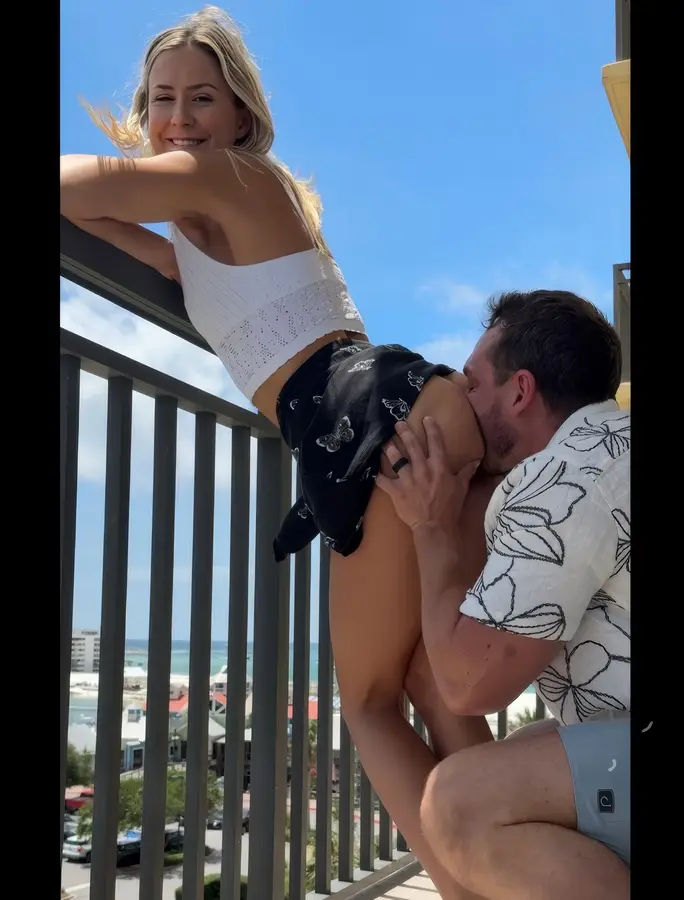 LivAnDrew - Sex in an Airbnb FullHD 1920p