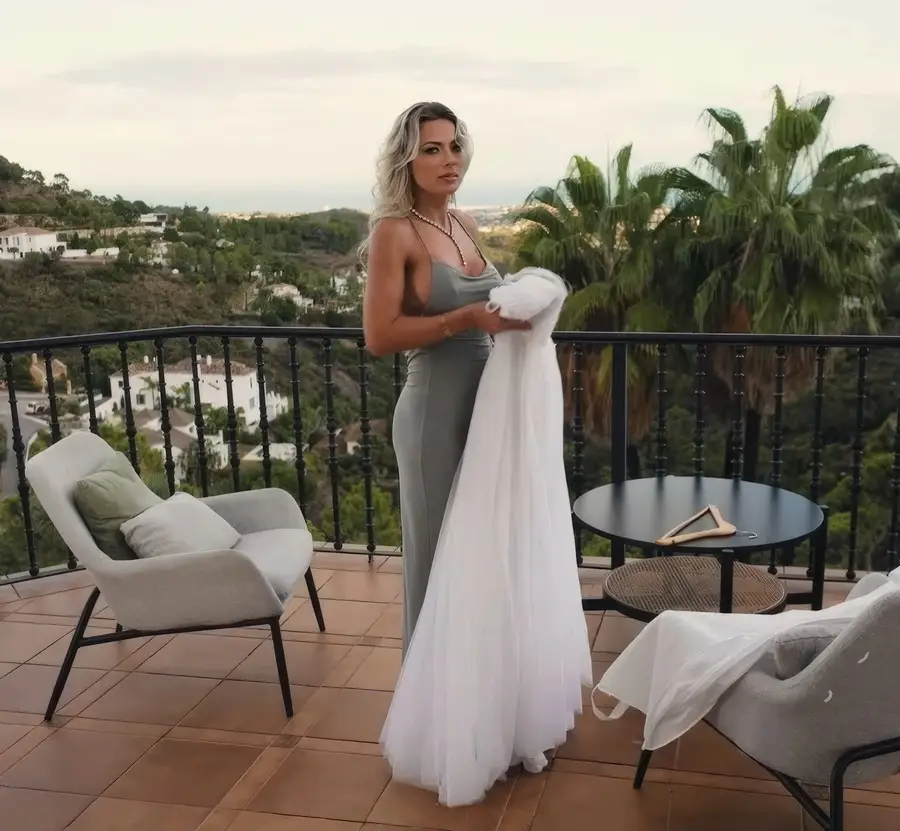 Shalina Devine - The Return of the Wedding Crasher FullHD 1080p