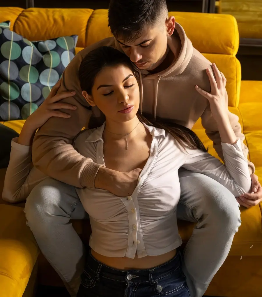 Anha Bellissima - Touch More FullHD 1080p