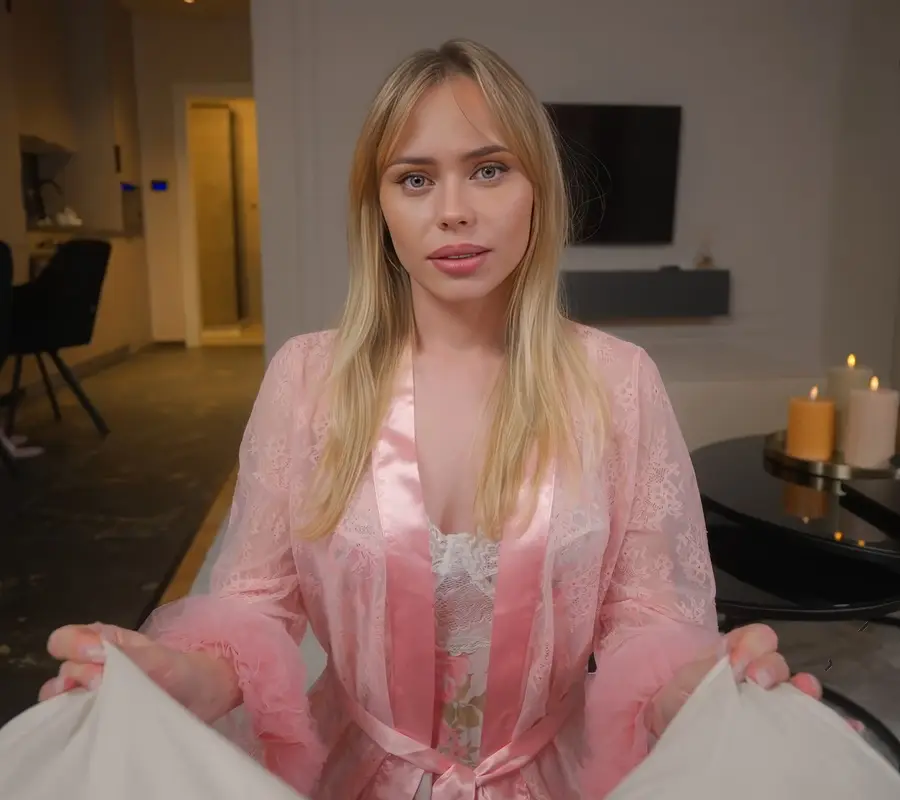 Mari Moore - Went To Fix Her Laptop, My Girlfriend’s Horny Friend Dropped To Her Knees And I Gave Her A Facial FullHD 1080p