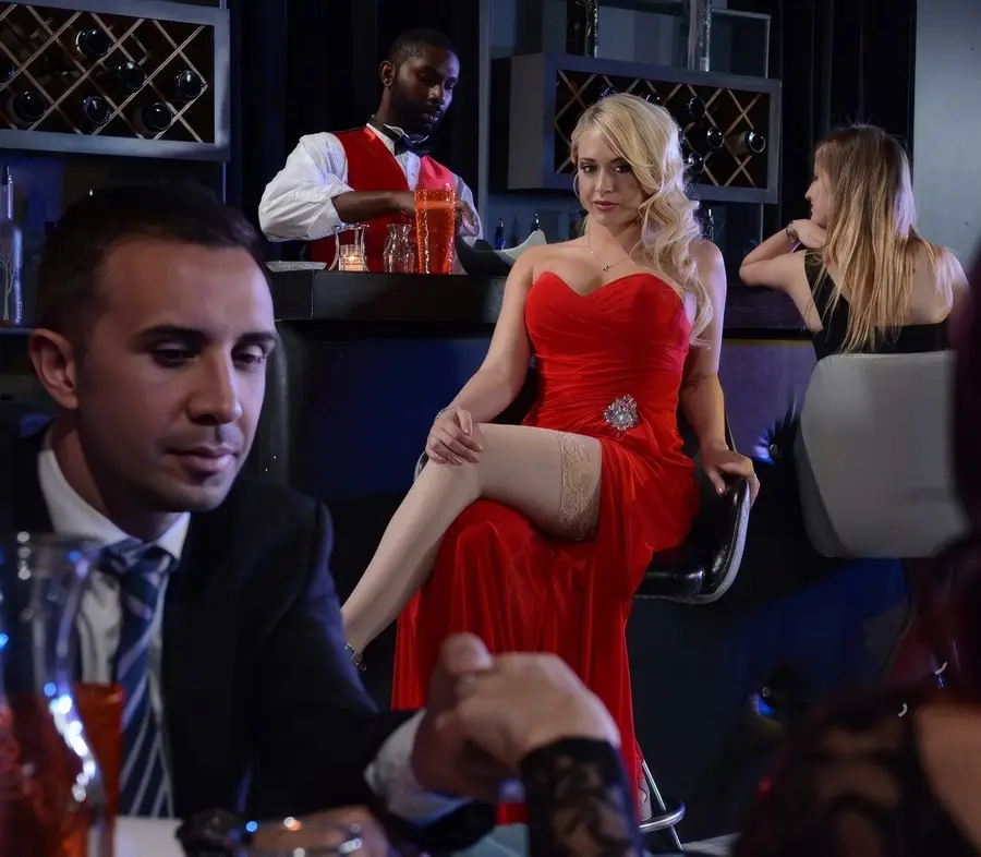 Kagney Linn Karter, Monique Alexander - Porno P.I. : Part Three FullHD 1080p