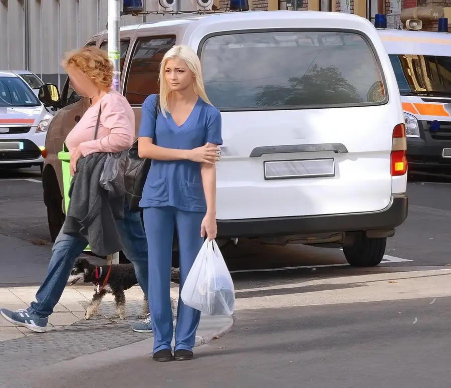 Olivia Devine - Russian Nurse Public Sex FullHD 1080p