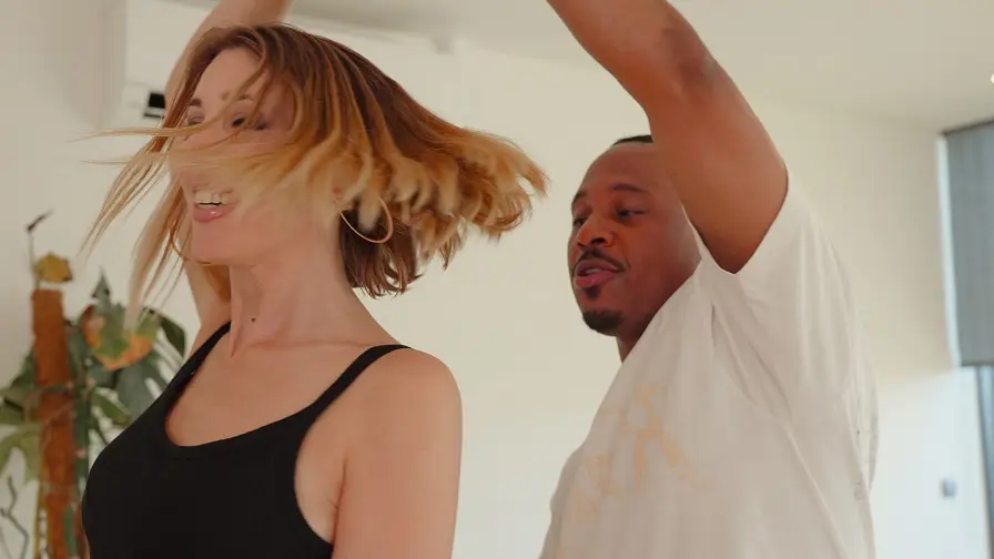 MeidenVanHolland - Salsa en sex (Joy) 1080p