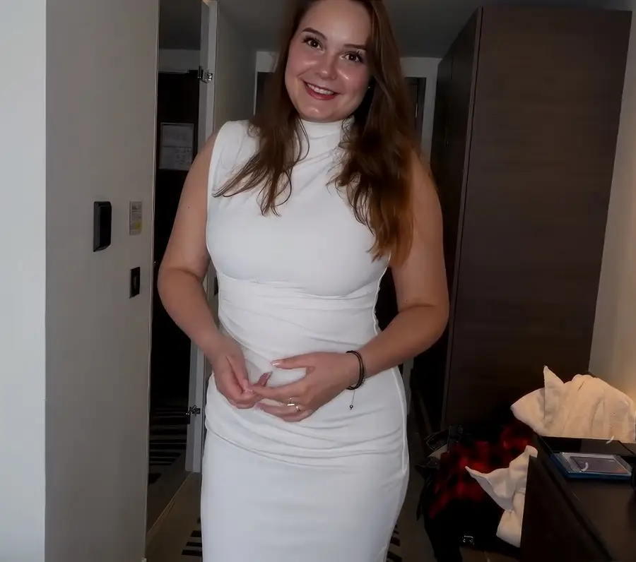 Lily White - A Cute Naughty French Neighbor With Big Ass HD 720p