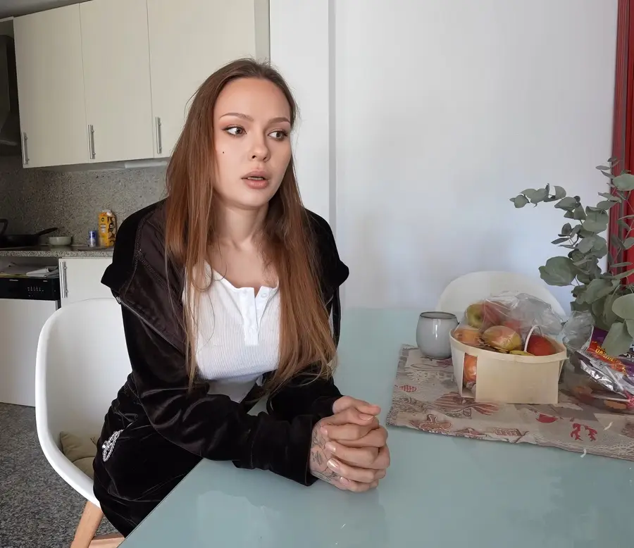 Alexa Poshspicy - A Neighbor Found Out That Her Husband Was Cheating On Her And Wanted To Repay Him In The Same Way UltraHD/4K 2160p