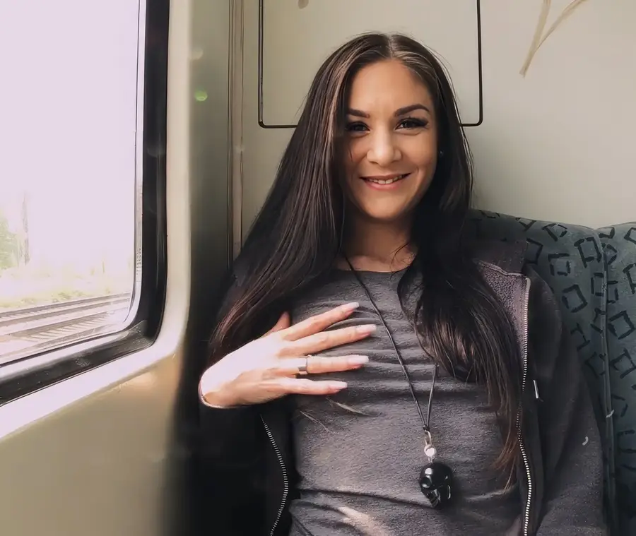 Lullu Gun - A Hot Outdoor Fuck Date HD 720p