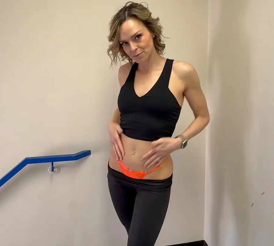 Serenity Cox - Innocent Stairwell Blowjob Turns Into Secret Creampie With Friends Wife FullHD 1080p