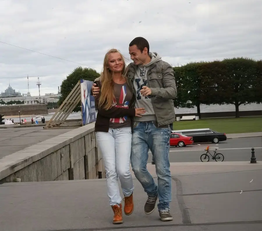Nestee Shy - Steamy First Date Sex For The Thrill-Seekers FullHD 1080p