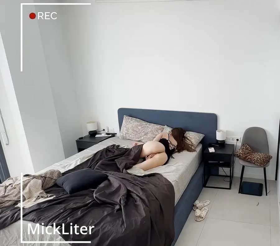 Mick Liter - Im Collecting a Debt From My Tenant Shes Fucking Like Crazy UltraHD/4K 2160p