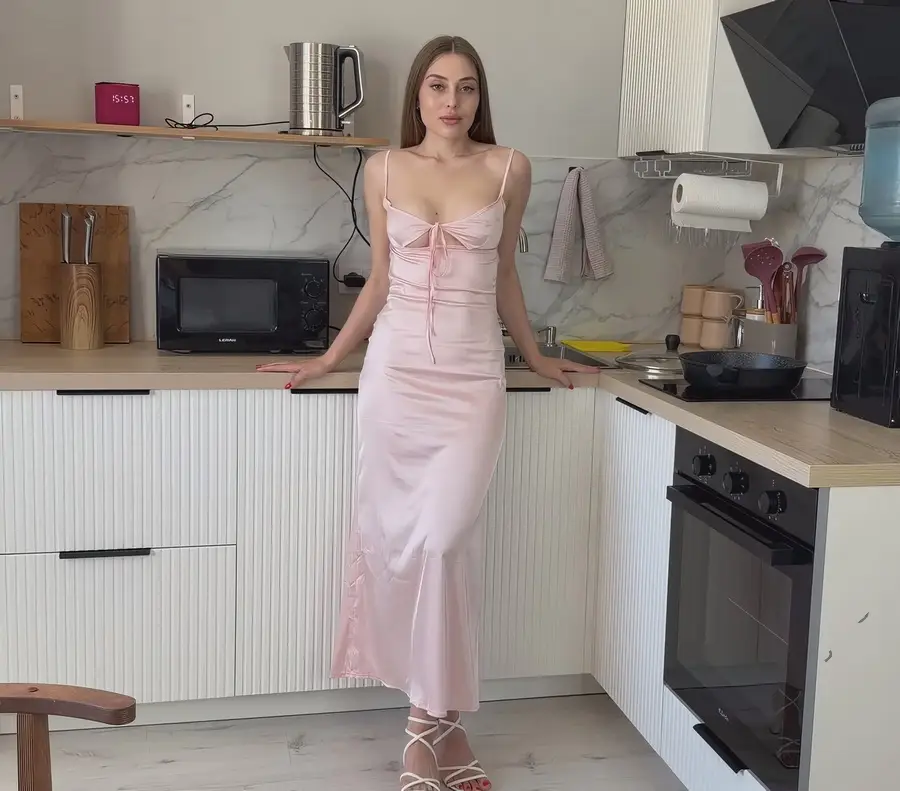 Belovefree - Stepmother And Stepson Having Casual Sex In The Kitchen FullHD 1080p