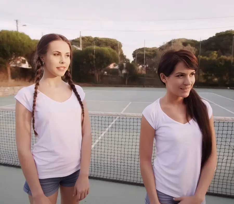 Abril Gerald, Bella Beretta - Young Harlots School Report FullHD 1080p