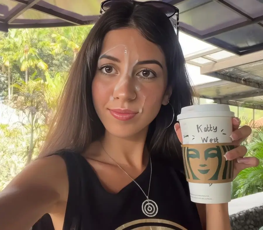 Katty West - I Love Sperm Cum On My Face At Starbucks So I Can Enjoy My Morning Coffee FullHD 1080p