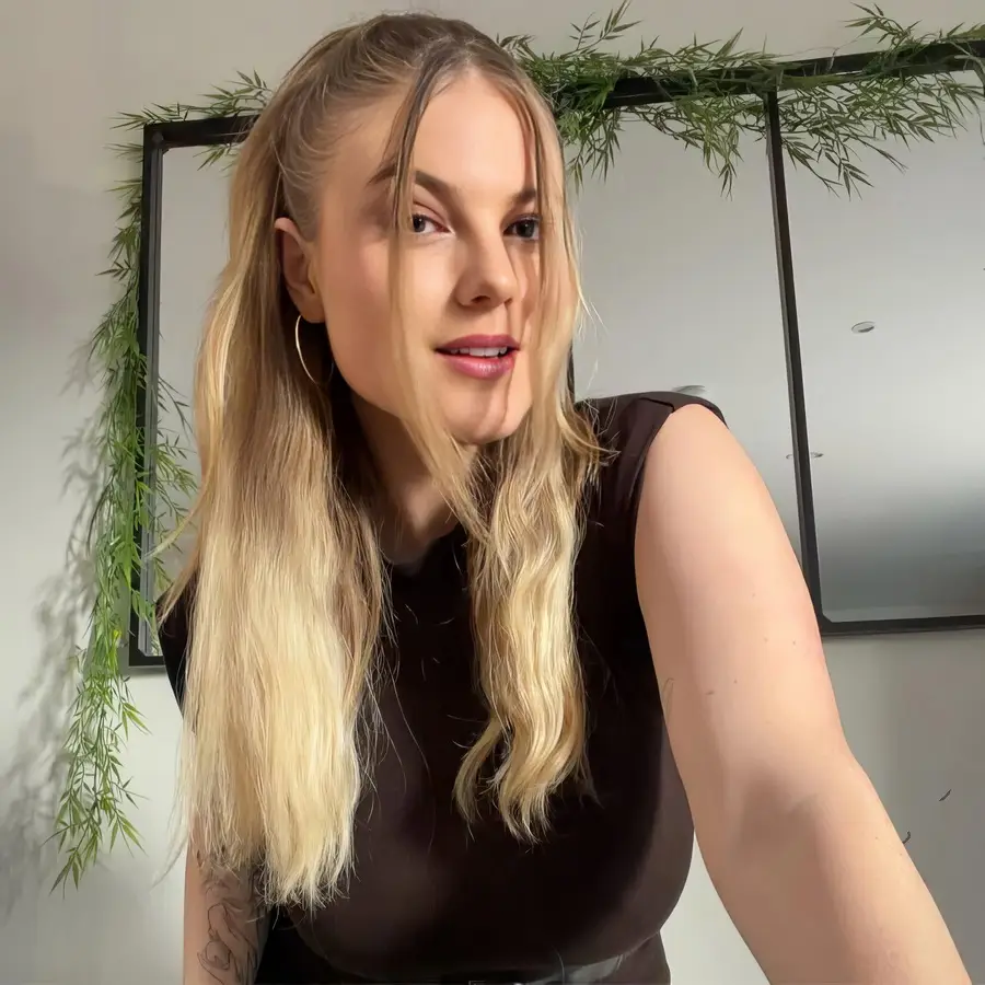 Faustine Perdrix - Sex Tape In A Sheer Outfit, I Swallow All His Cum FullHD 1080p