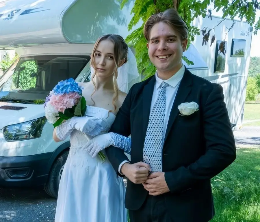 Polly Yangs - Bride Polly Youngs Fucked by Stranger Right Before Wedding in Front of Fiancé FullHD 1080p