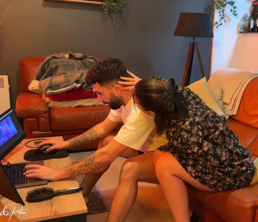 Pam Lea - Mouth Cumshot During an Intimate Moment Between Kinky Partners FullHD 1080p