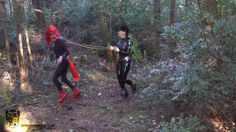 A Pony Girl's First Day  1080p